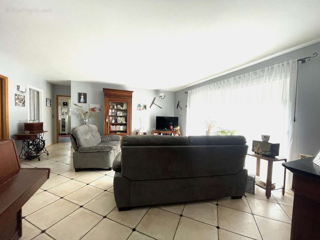 Maison à SAINT-FELIX-DE-LODEZ