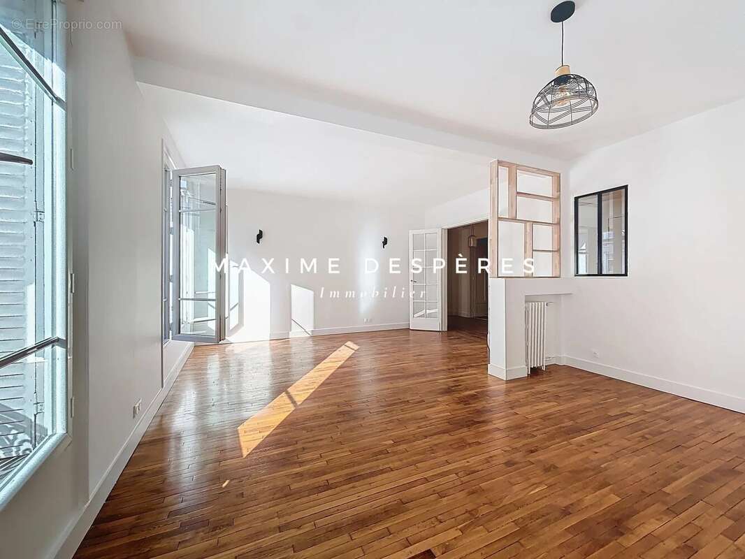 Appartement à PARIS-11E