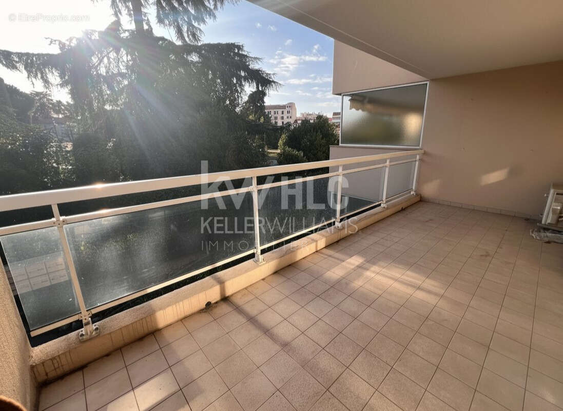 Appartement 94 m² à Cannes  - photo 3
