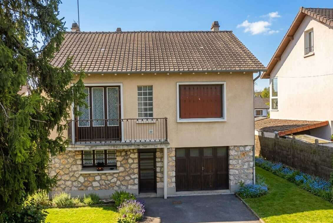 Maison à PONTAULT-COMBAULT