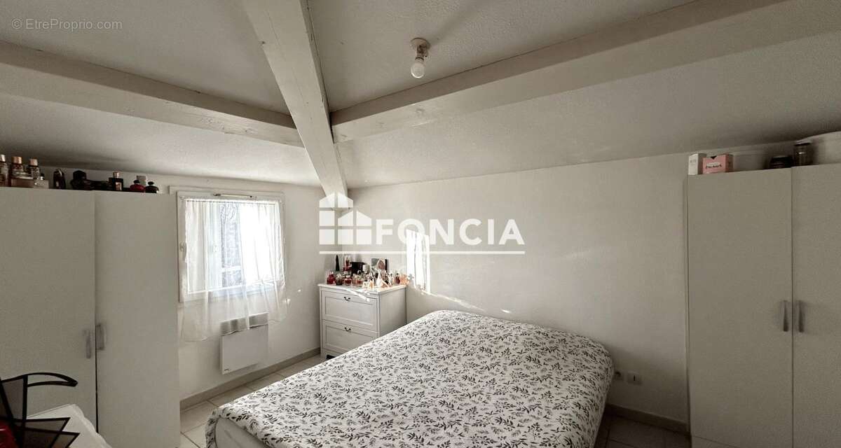 Maison à POULX