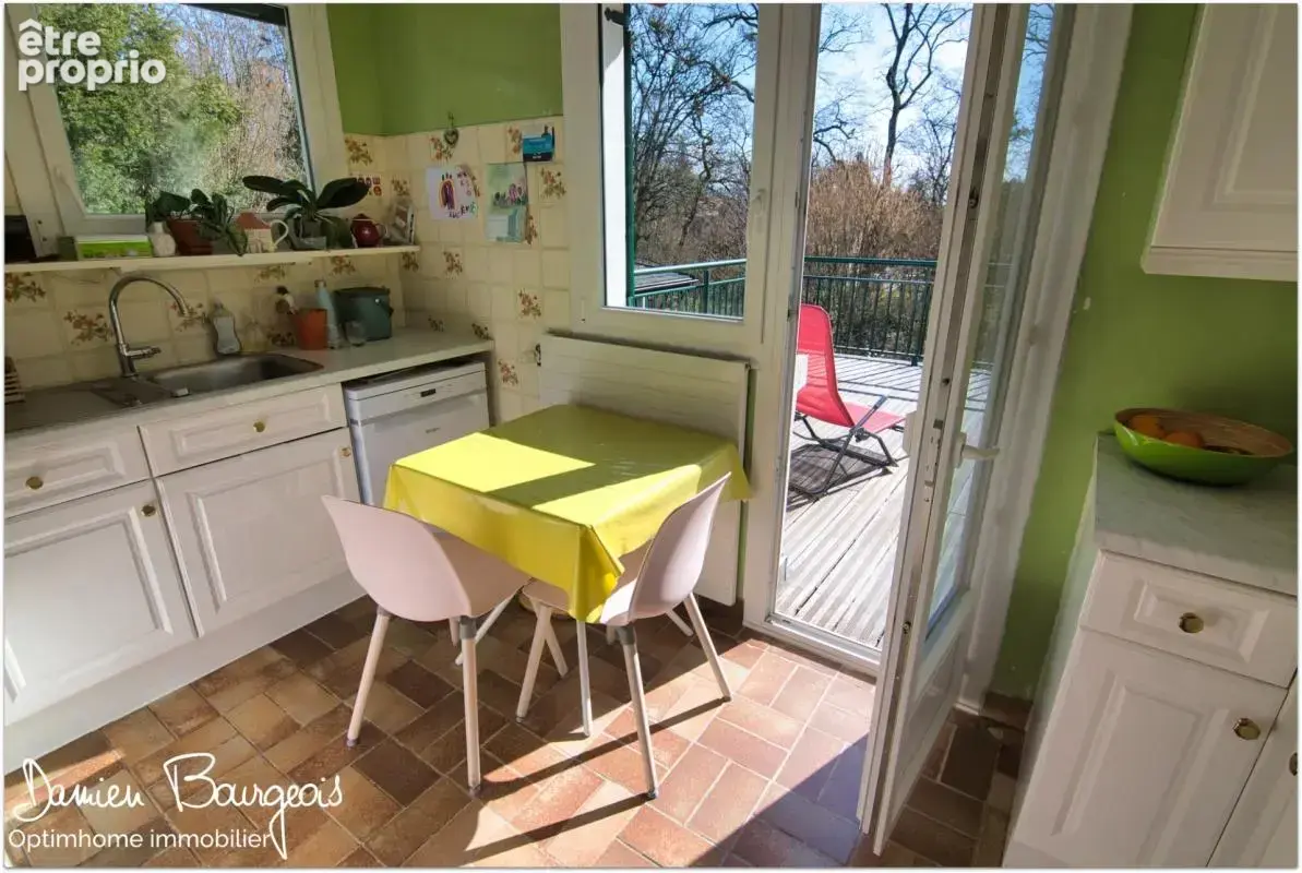 Propriété de caractère sur parcelle arborée de 2006 m² – Saint-Genis-Pouilly - photo 9