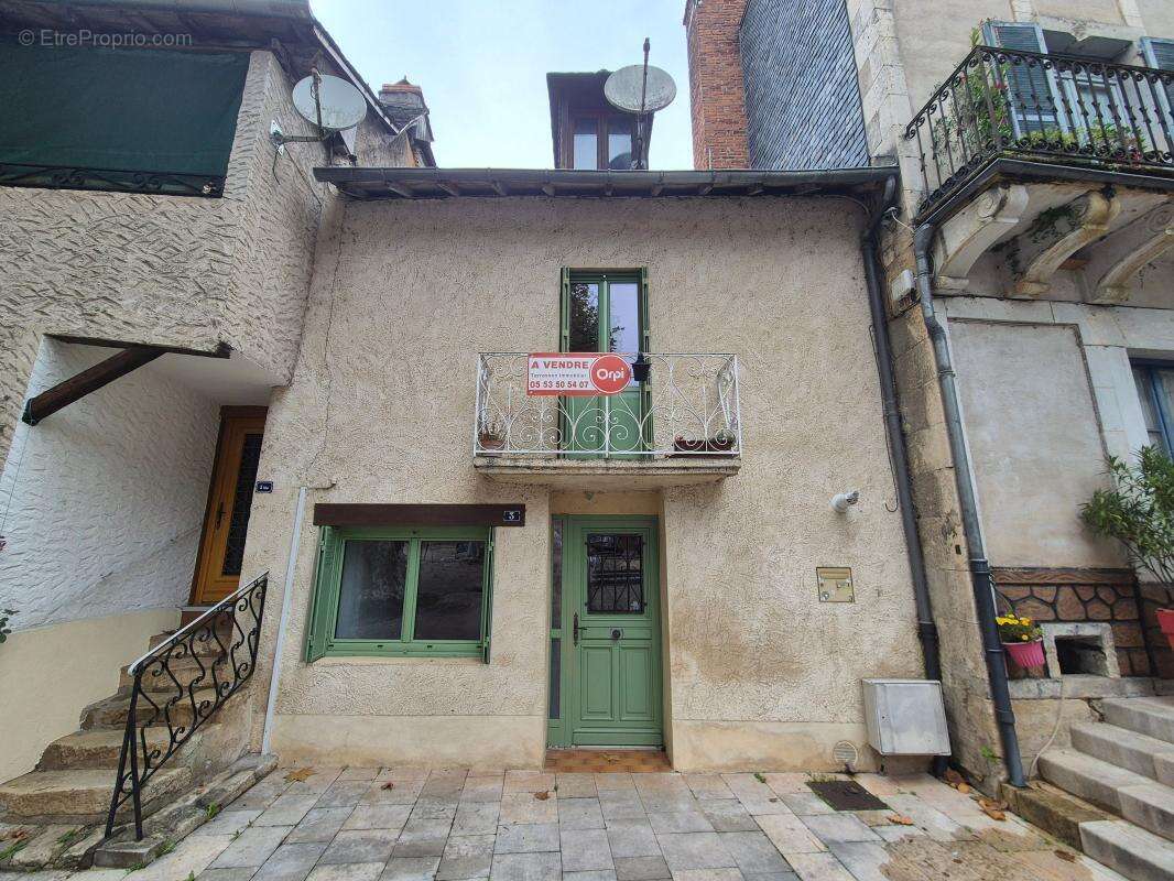 Maison de ville avec terrasse – Terrasson-Lavilledieu (24) - photo 8