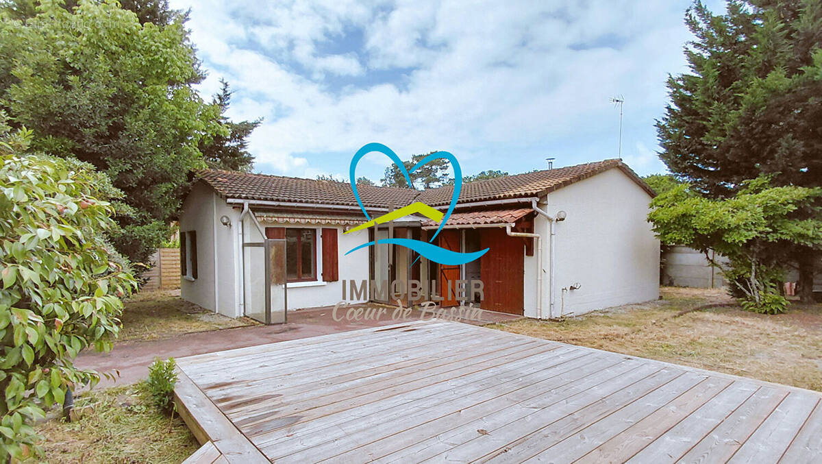 Maison à ARES