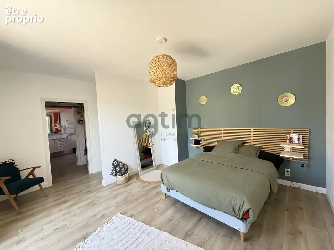 Montaigu - Maison 4 chambres - Garage - Terrasse - Jardin - photo 6