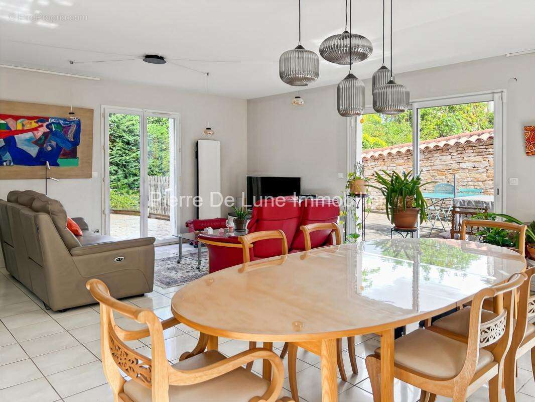 Maison à LE BOIS-D&#039;OINGT