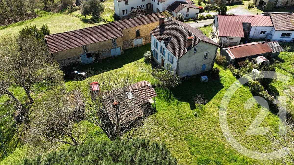 Maison à HAGETMAU