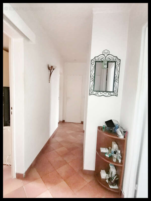 Appartement à L'ETANG-LA-VILLE