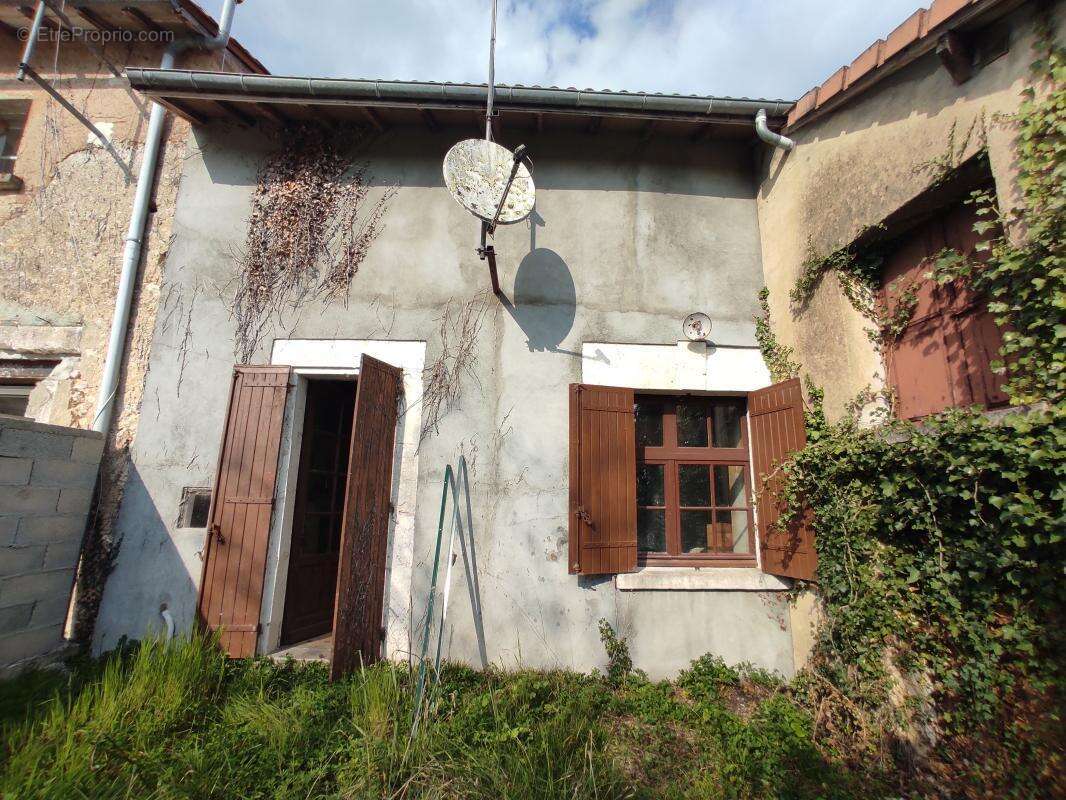 Maison à DOUZILLAC