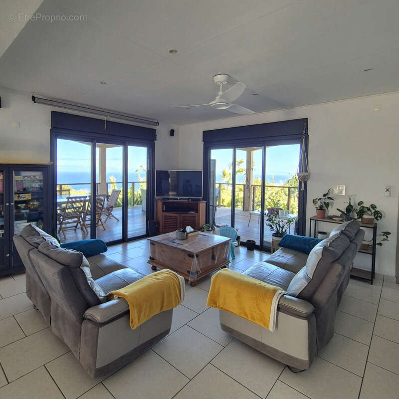 Maison à SAINT-PIERRE