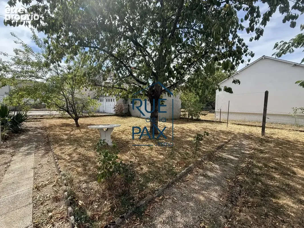 Maison 3 pièces 66 m² à vendre à Chatellerault (86100) - photo 2