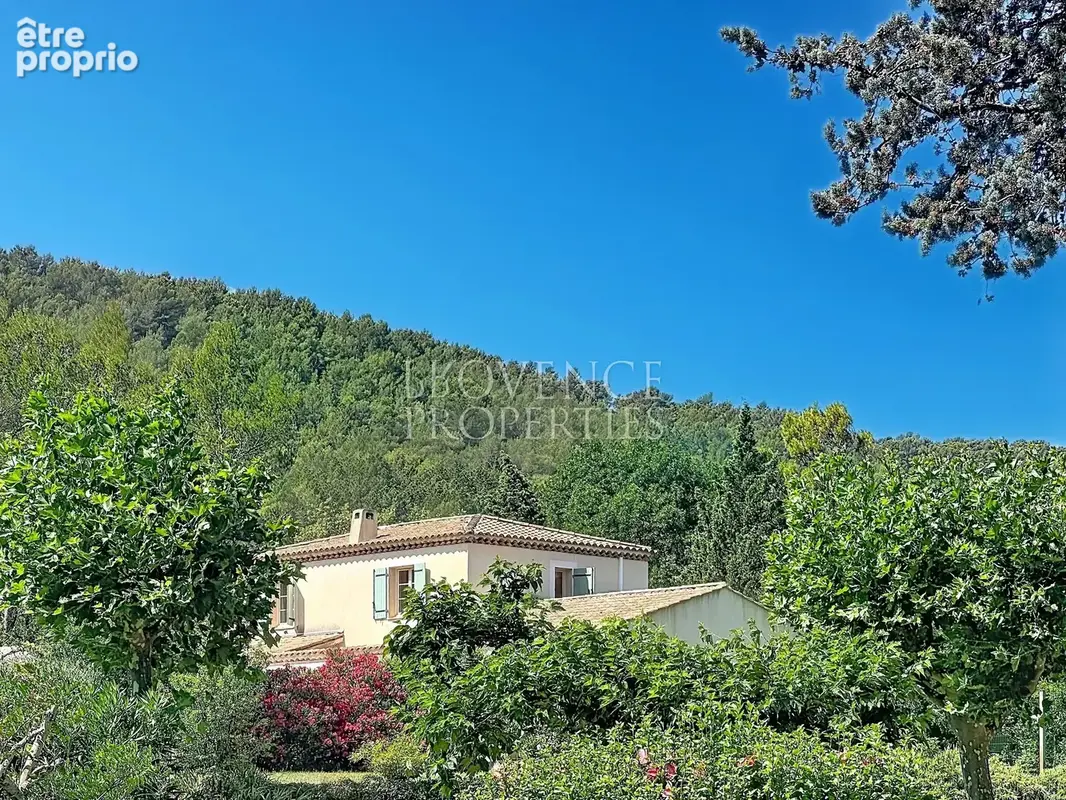 Propriété d'exception avec moulin du 19ème siècle, villa indépendante, 2 piscines sur 1,6 hectare - photo 55