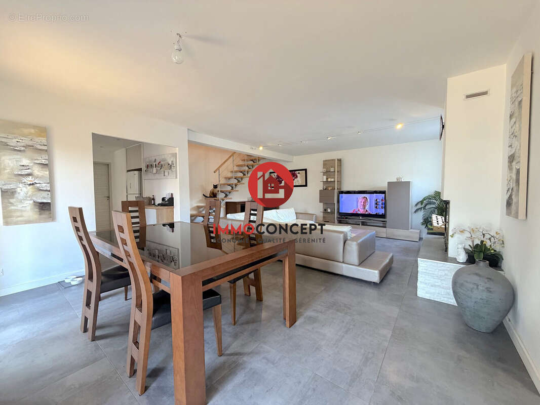 Maison à ROCHEFORT-DU-GARD