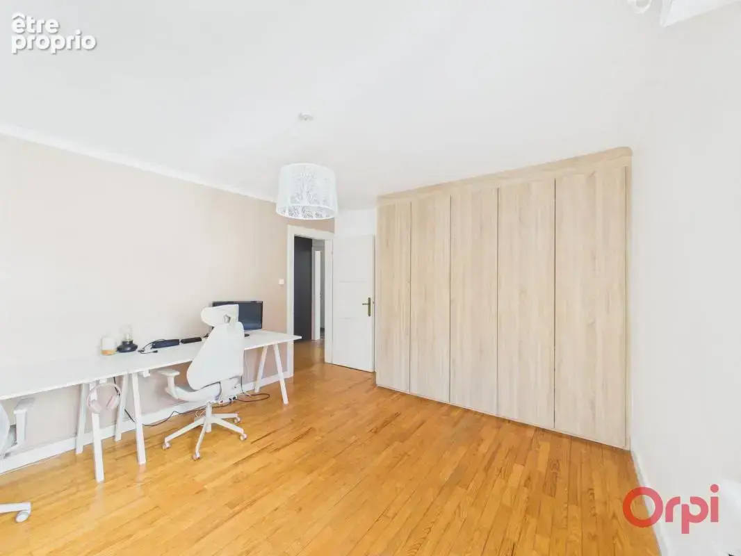 Appartement À Vendre - photo 2