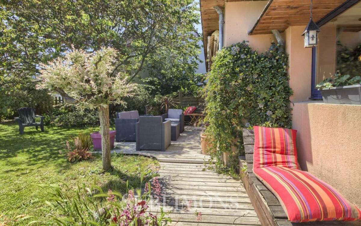 Maison à LANESTER