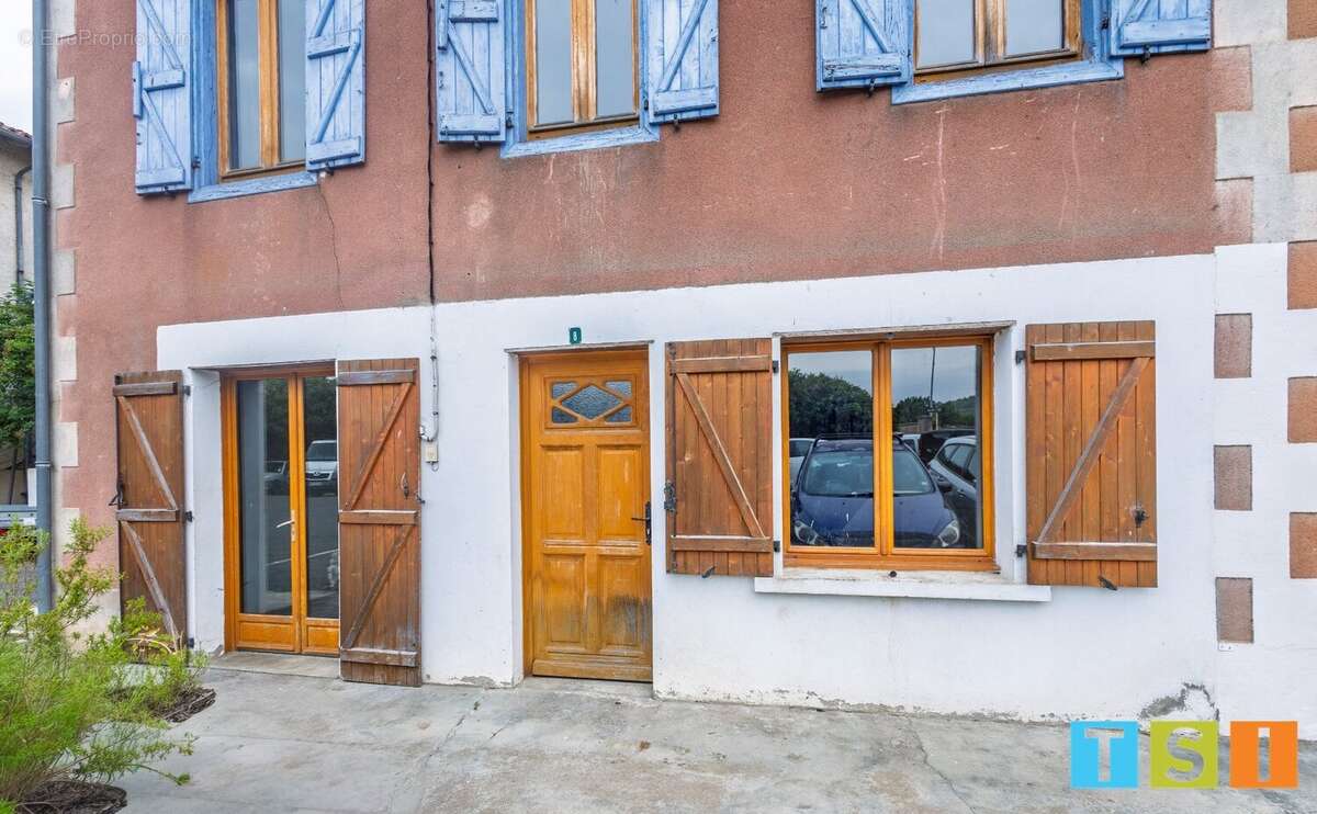 Maison de village avec garage - photo 3