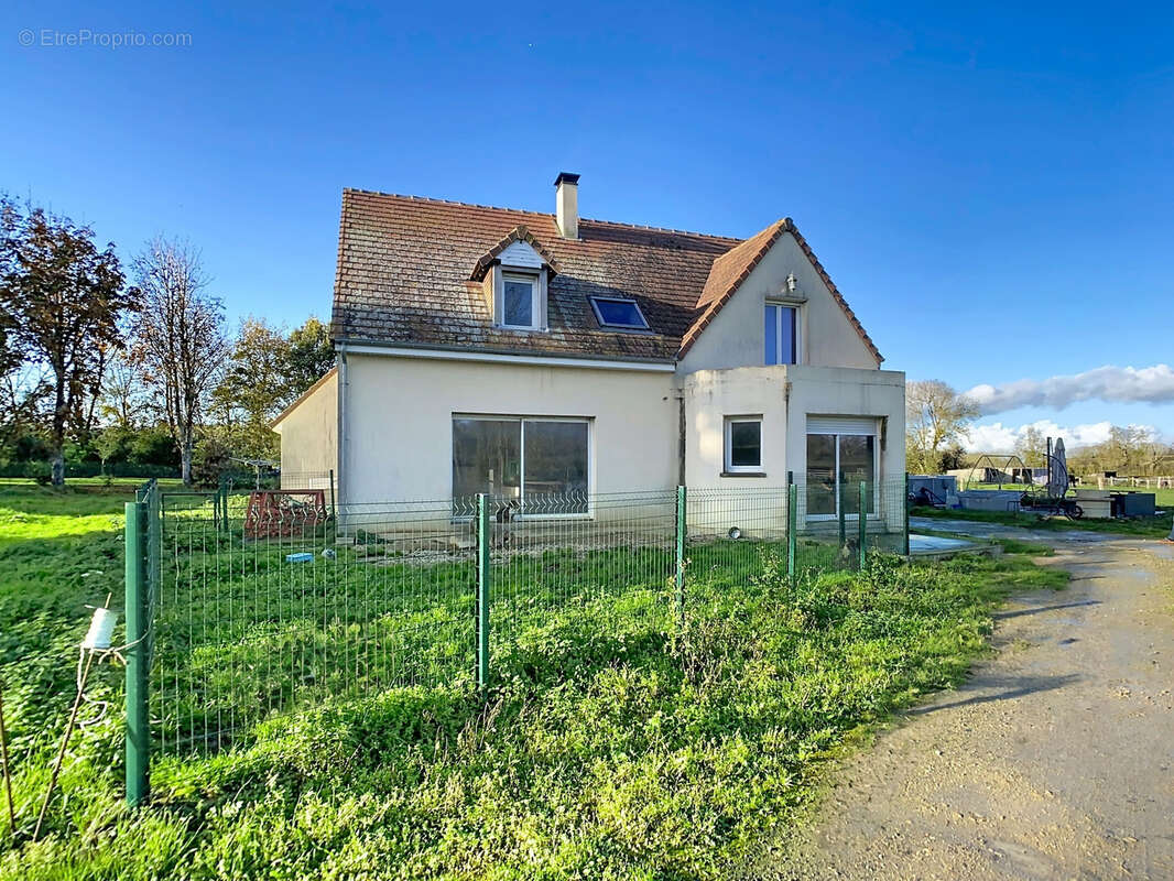 Maison à PICAUVILLE