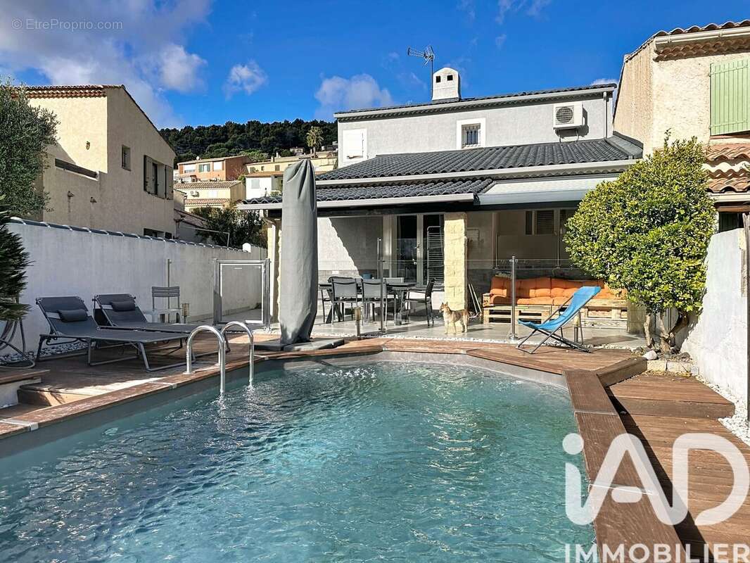 Photo 2 - Maison à CARNOUX-EN-PROVENCE