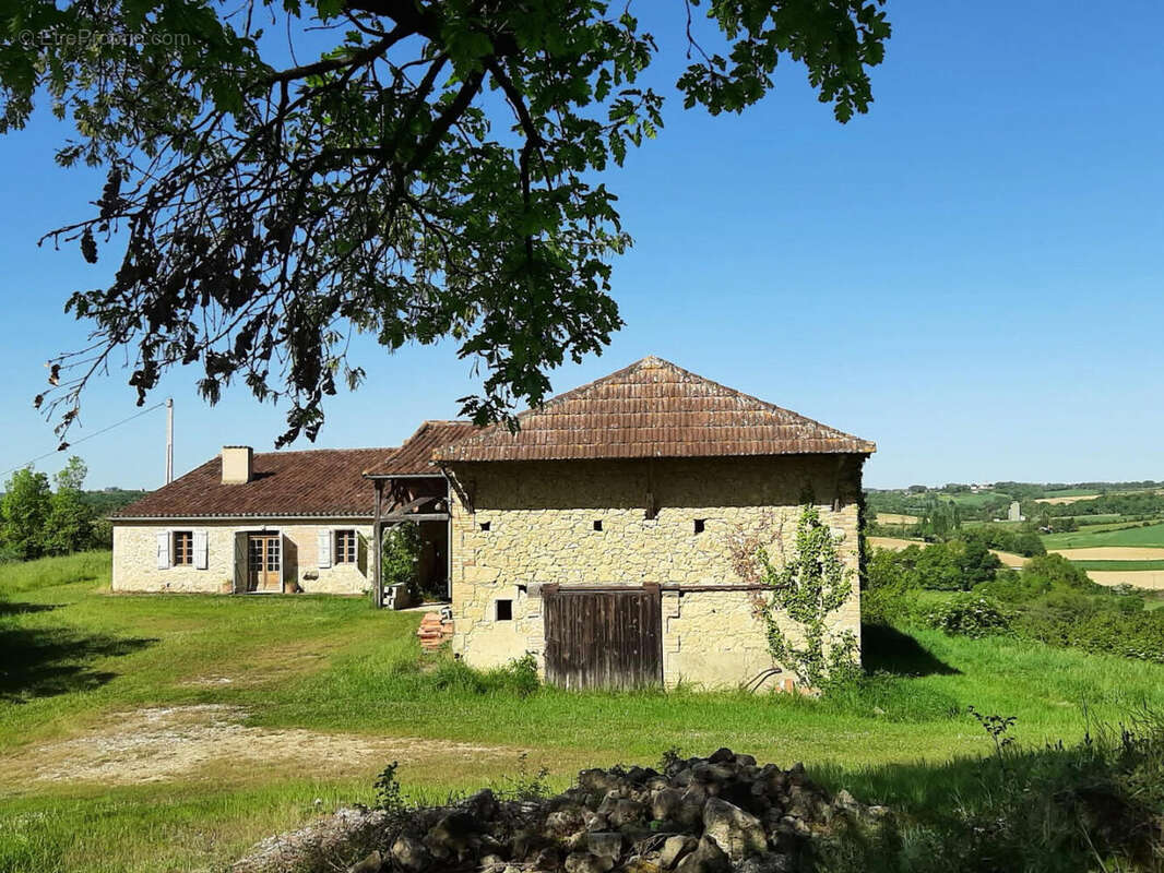 ferme - Maison à VIC-FEZENSAC