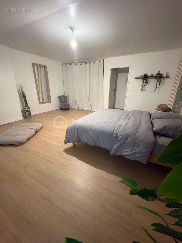 Maison 4 chambres avec garage - photo 8