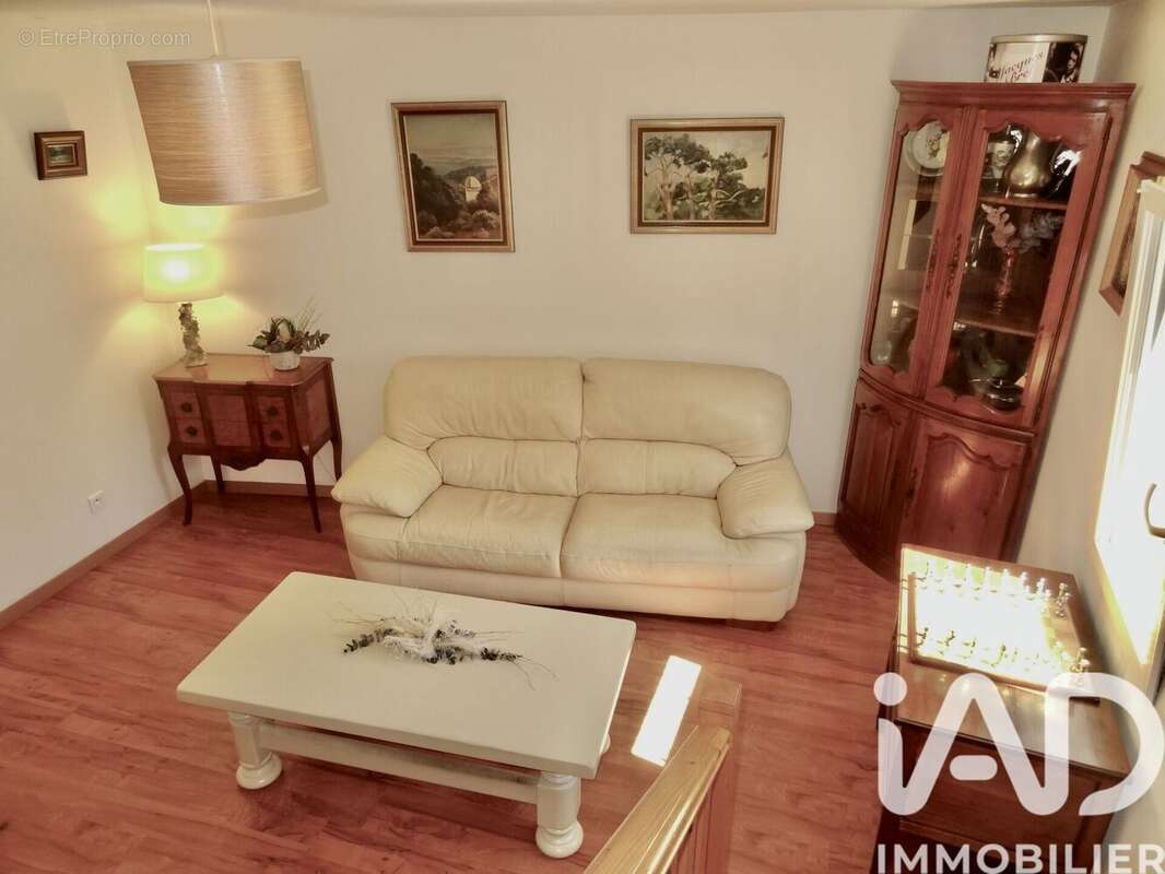 Photo 3 - Maison à JONQUIERES-SAINT-VINCENT