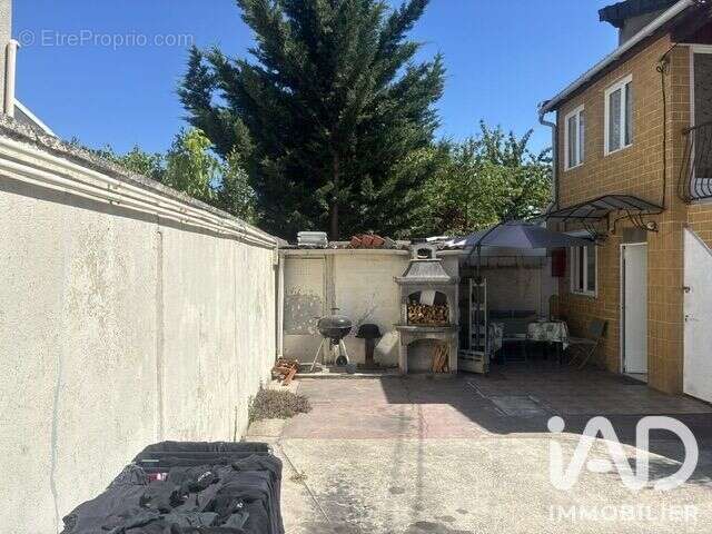 Photo 7