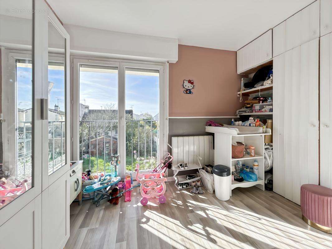 Maison familiale rénovée - Saran, rue des Mésanges - photo 8