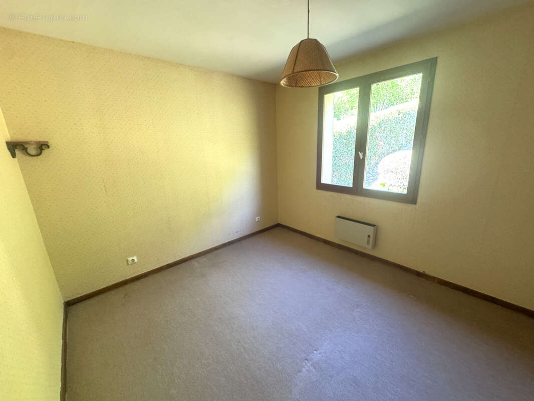 Tout à pied à Ezy-sur-Eure : Maison de plain-pied avec sous-sol total - photo 10