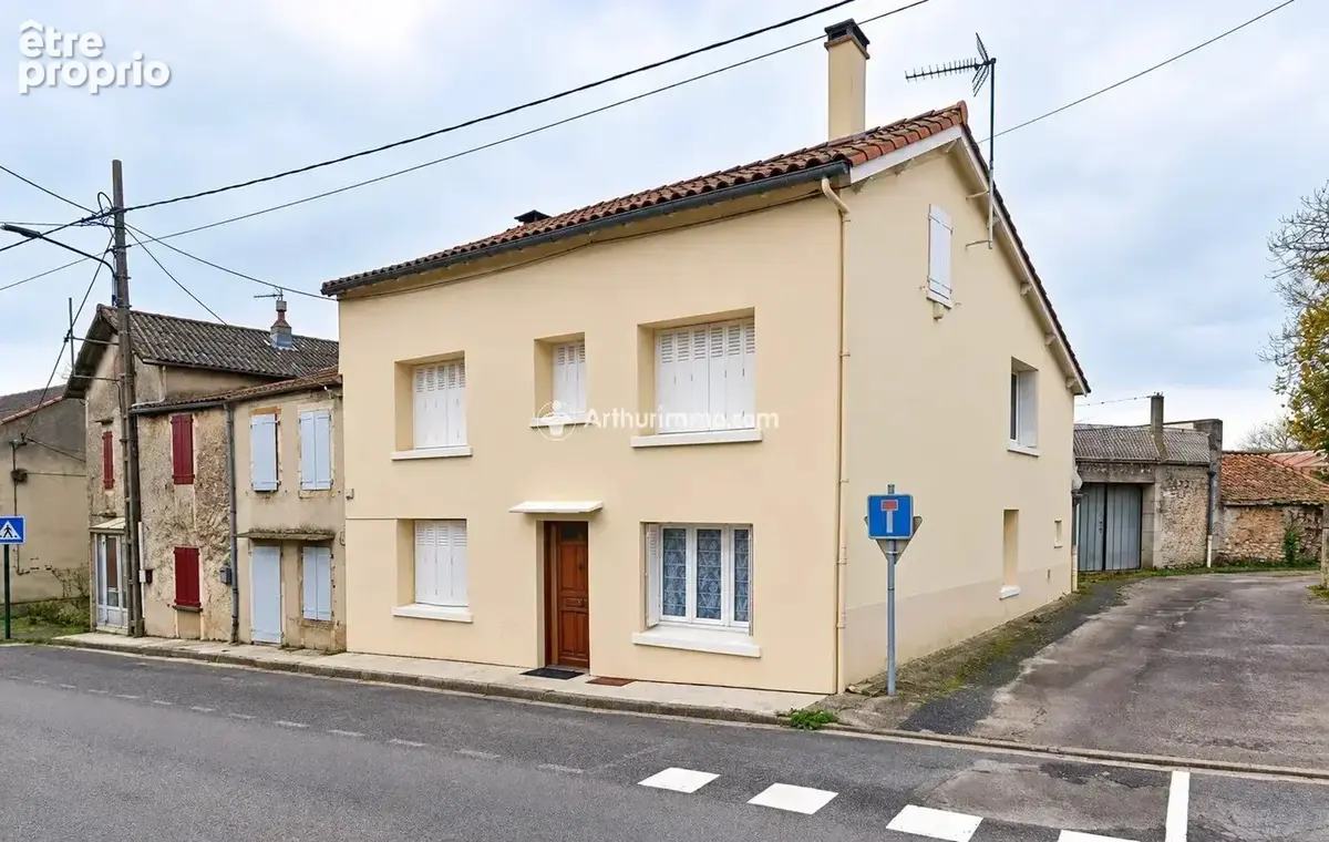 Maison à L'HOSPITALET-DU-LARZAC