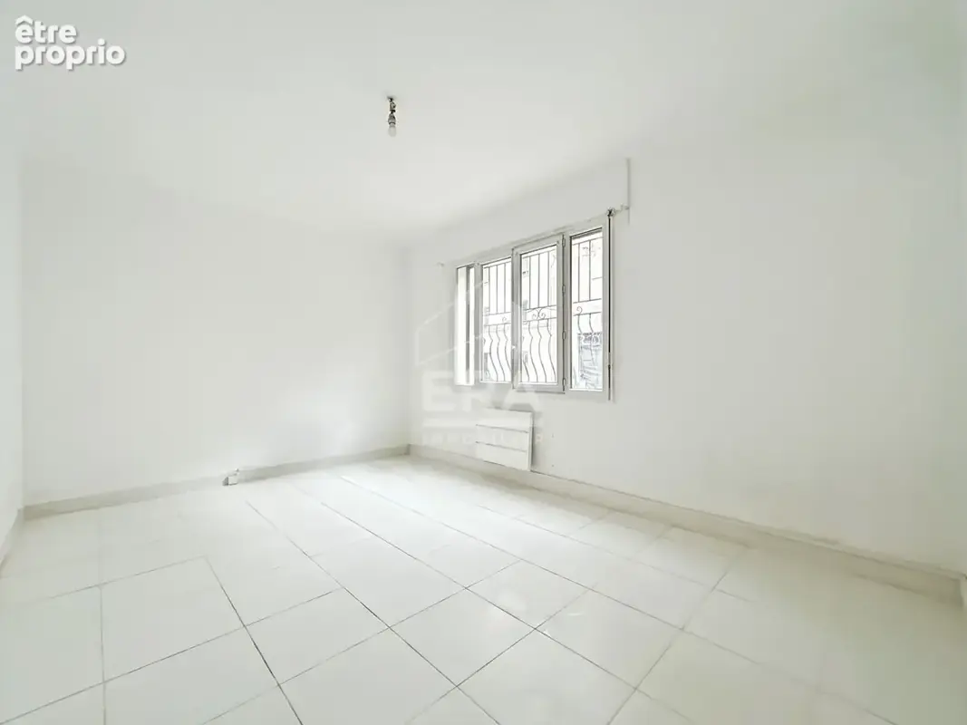 Appartement à MARSEILLE-5E