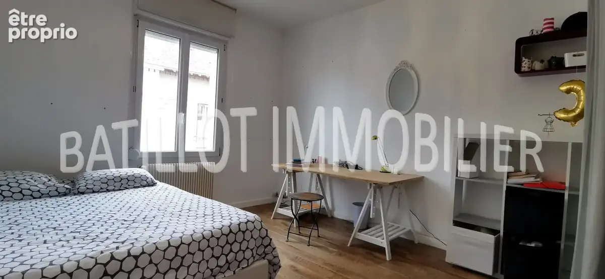 À Reims à 10mn à pied de la gare centre et du centre ville , maison familiale avec extérieur - photo 9