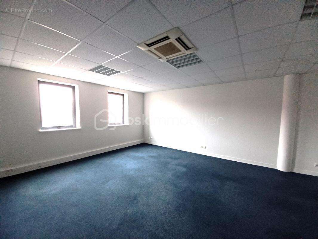 Commerce à BUSSY-SAINT-GEORGES