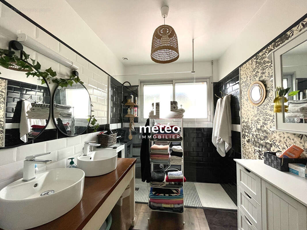 Maison à L&#039;AIGUILLON-SUR-MER