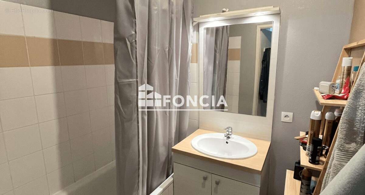 Appartement à AVION