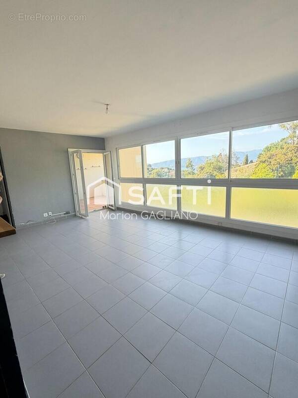 Photo 1 - Appartement à SAINT-MANDRIER-SUR-MER