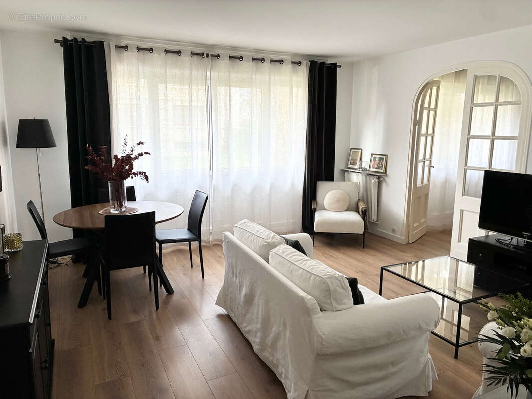 Appartement à ENGHIEN-LES-BAINS