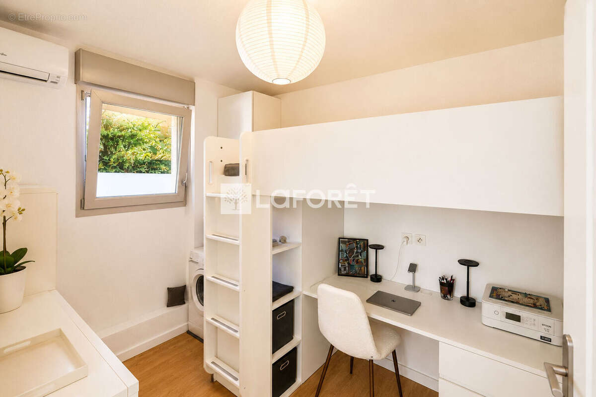 Appartement à VALBONNE