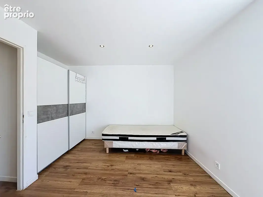 Centre Bléneau - Investissement locatif - Sans travaux - photo 6