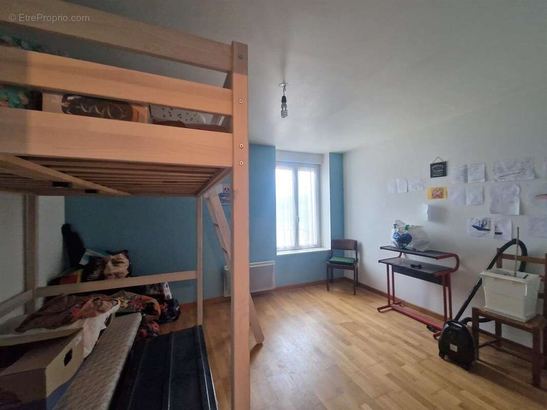 Appartement à SAINT-LUBIN-DES-JONCHERETS