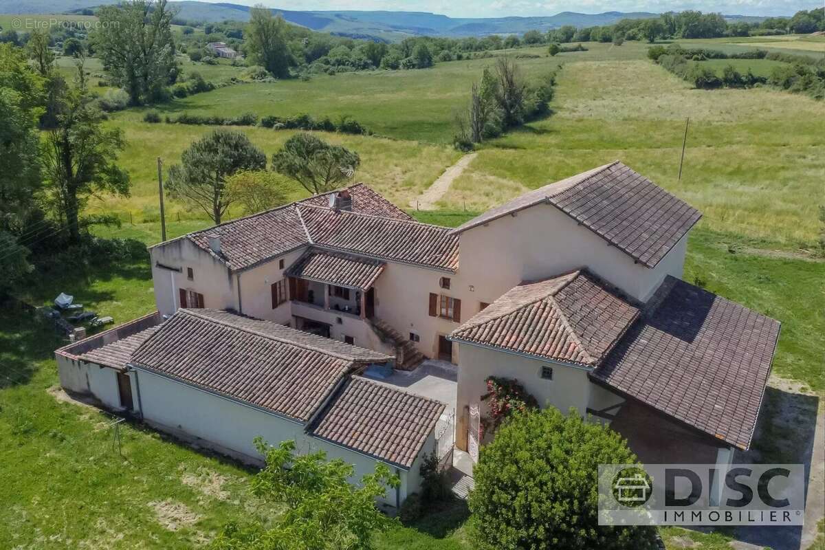 Maison à SAINT-MARTIN-LAGUEPIE