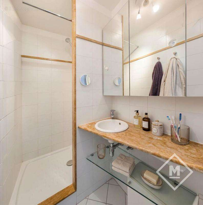 Appartement à MARSEILLE-9E