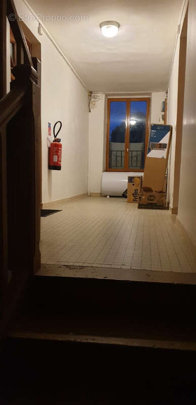 Appartement à DONZY