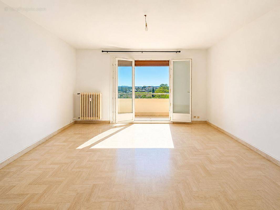 Appartement à HYERES