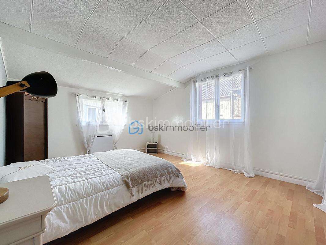 Maison à SAINT-ETIENNE-DU-ROUVRAY