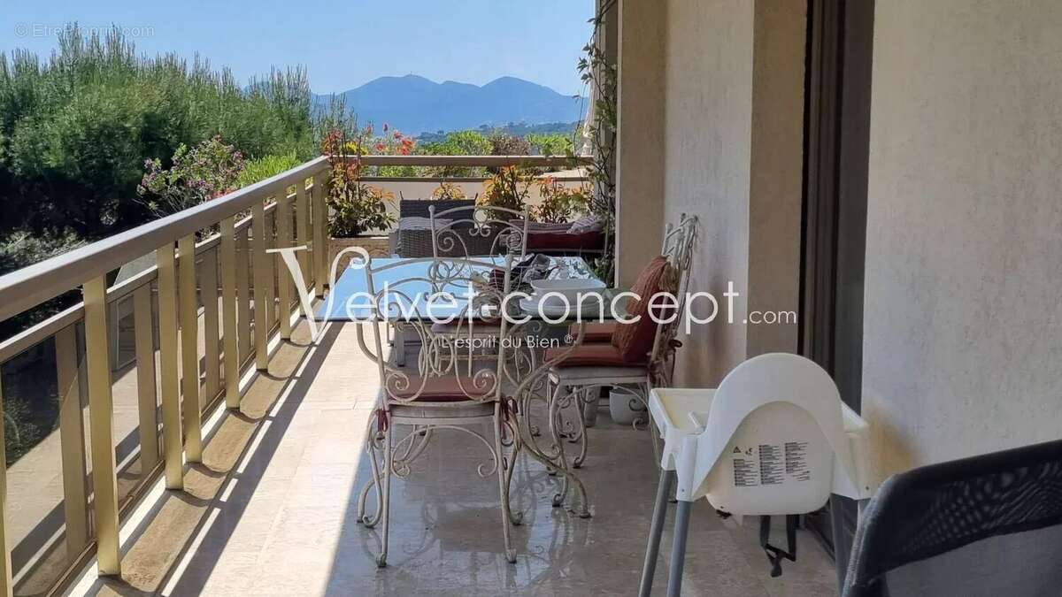 Appartement à LE CANNET