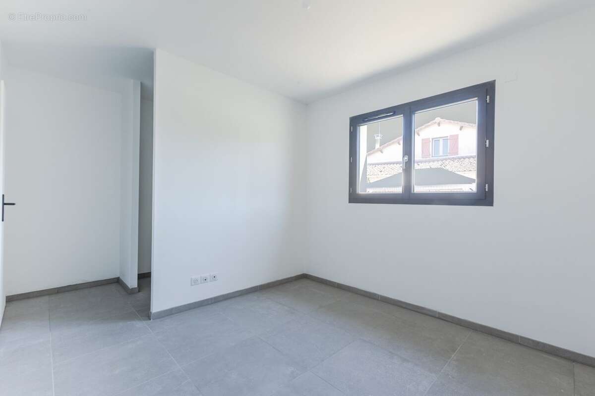 Maison 98 m² à Albi  - photo 8