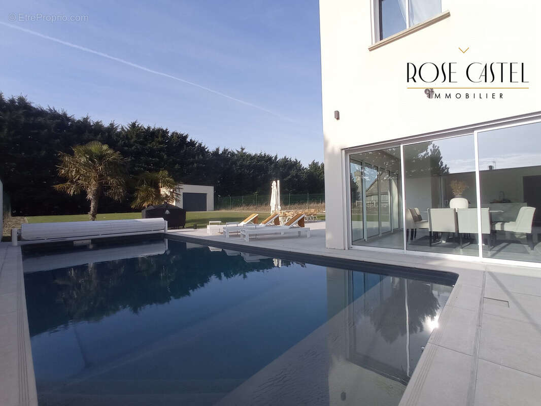 Maison à COURVILLE-SUR-EURE