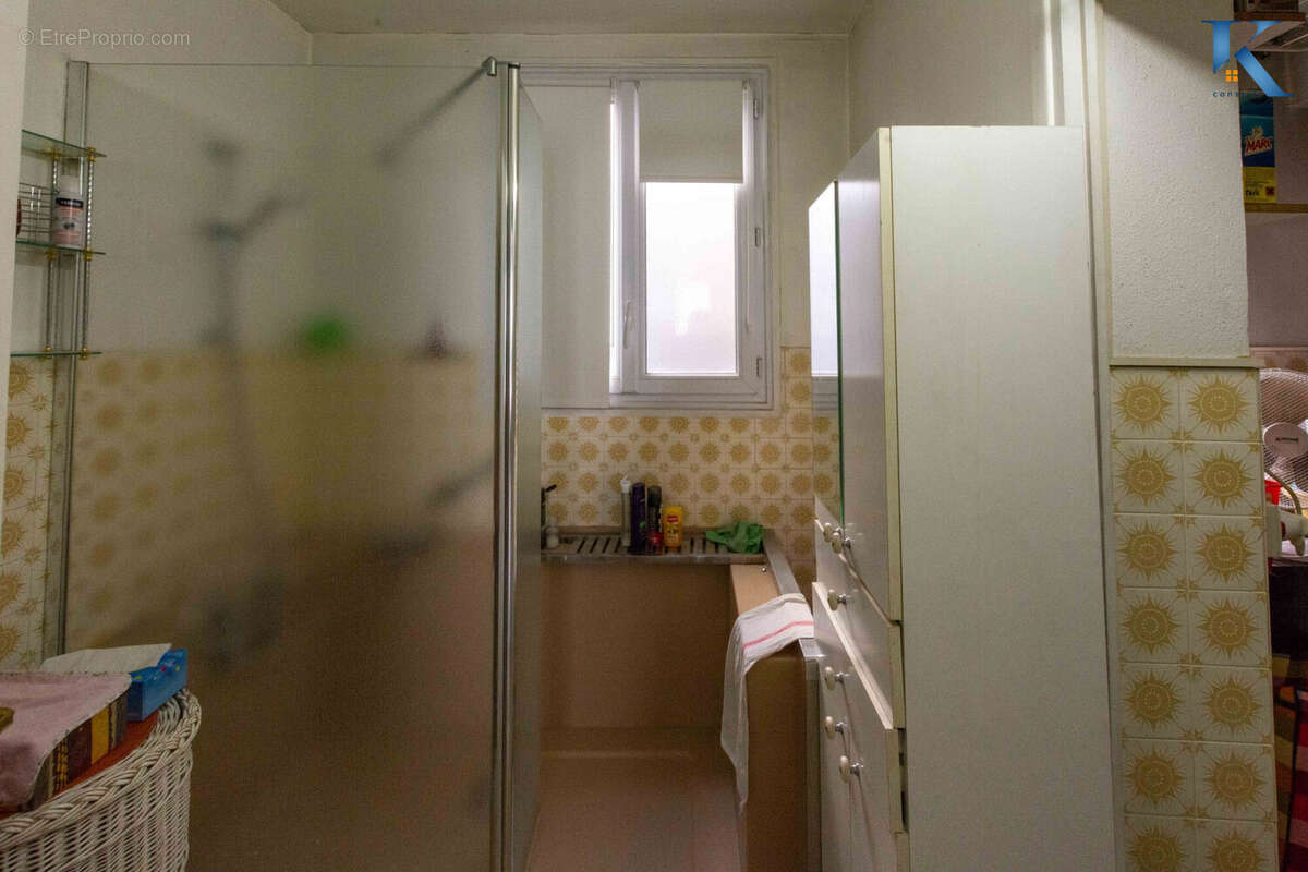 Sall - Appartement à PARIS-10E