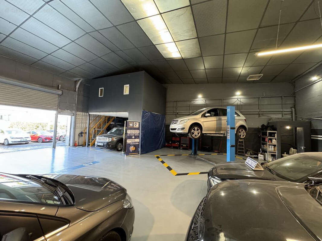 Commerce à VENISSIEUX