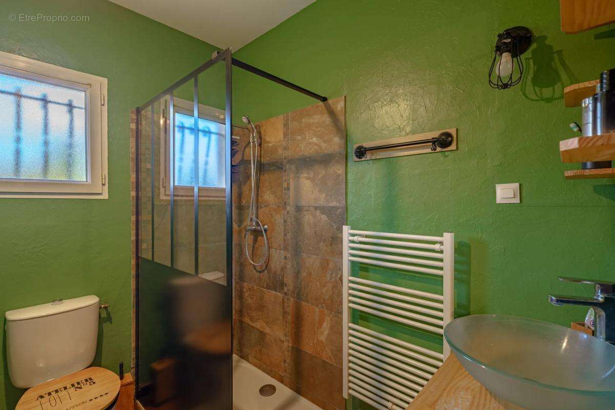 Maison à PELISSANNE